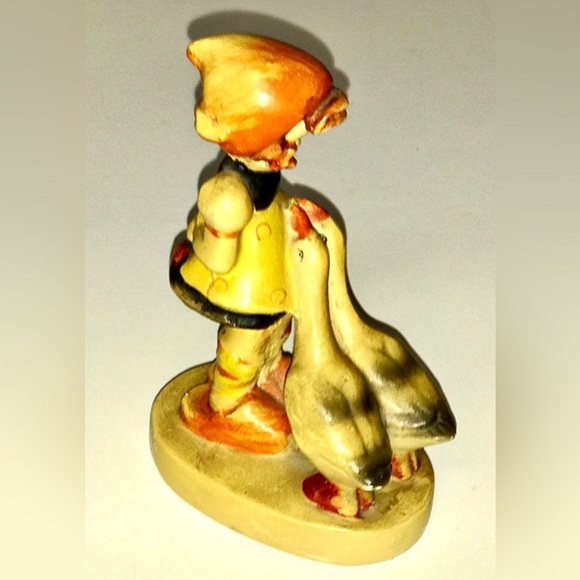 Vintage Mid Century Antique Ceramic S L Creations HUMMEL GOOSE GIRL Figurine - Picture 9 of 10